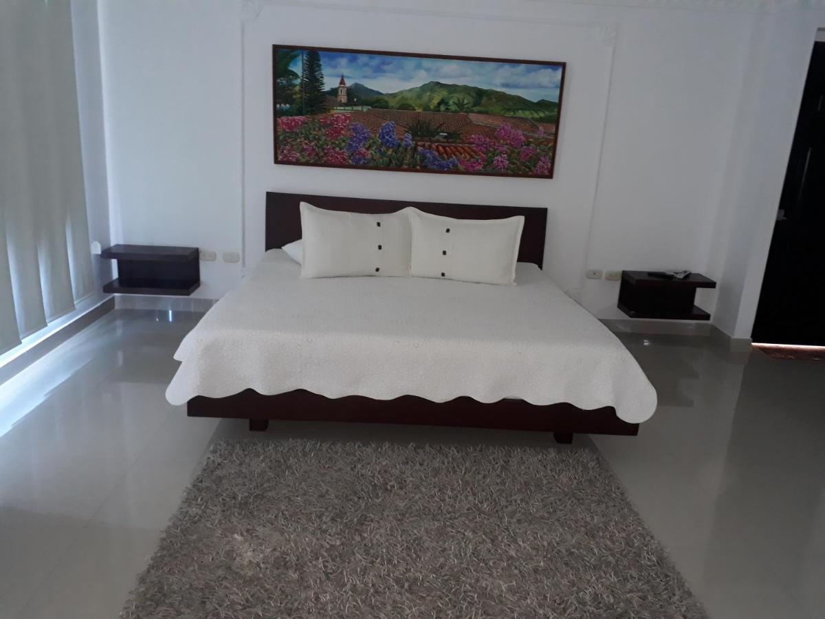 Hotel Boutique Ceiba Real Gigante Eksteriør billede